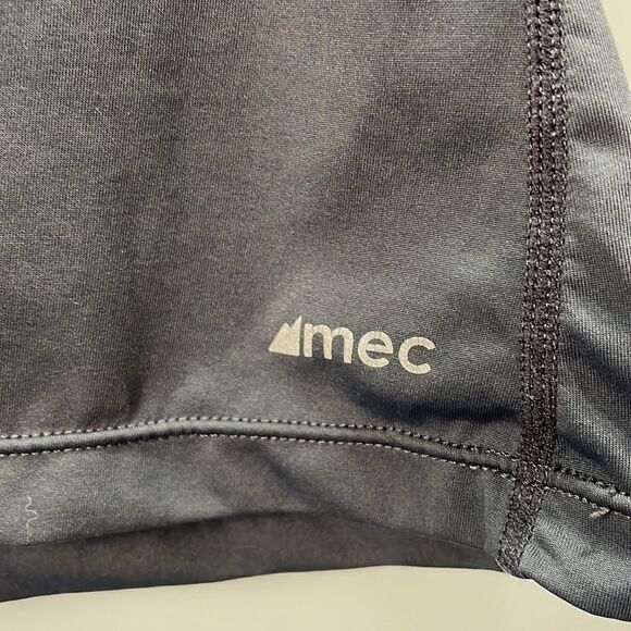 𝅺[l] MEC Women’s Silver Grey Outdoor Activewear Short Sleeve Mini V-Neck Top - Picture 10 of 12